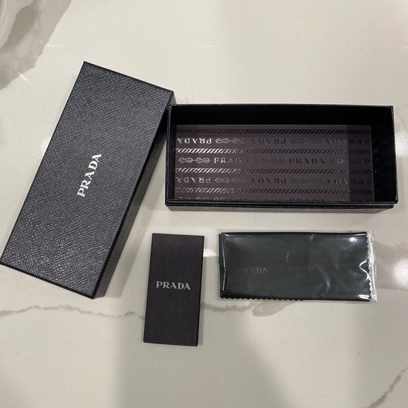 Prada Frame Box - Picture 2 of 2